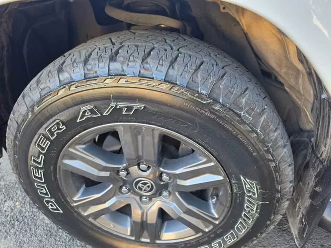 Vendo Hilux SRV 2024 Automatica - Imagen 6