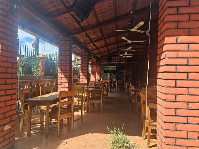 EC-Propiedad Comercial con Restaurante, Bar, Piscina y Habitaciones en Venta – San Jorge, Rivas - Imagen 14