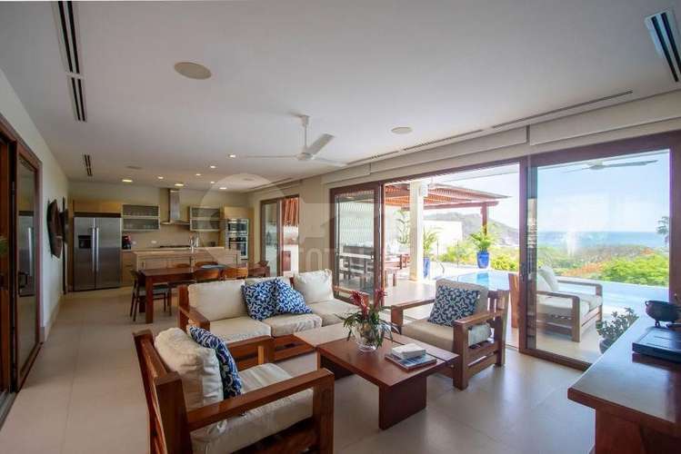 Casa en venta en Guacalito de la Isla, Tola