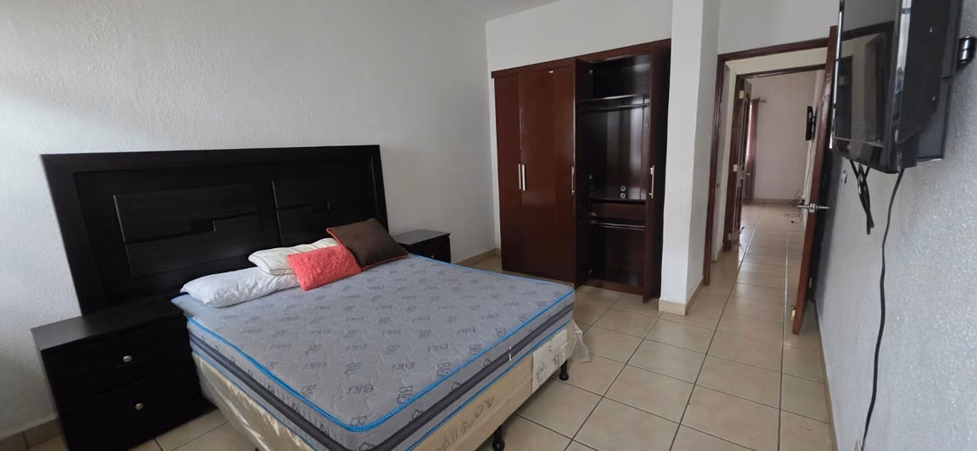 Comodo Apartamento con Muebles en Reparto San Juan