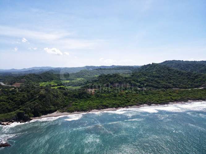Terreno frente al mar en venta en Tola - Imagen 2
