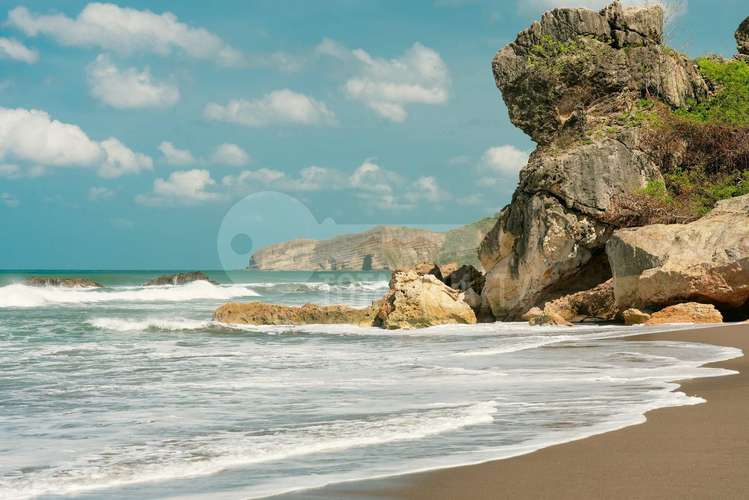 Terreno frente al mar en venta en Tola - Imagen 5