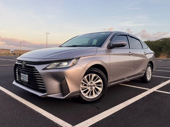 TOYOTA YARIS E 2025 - AUTOMATICO
