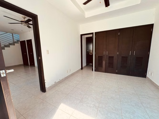 Casa con Vista al Mar en Colinas de Miramar - Imagen 16