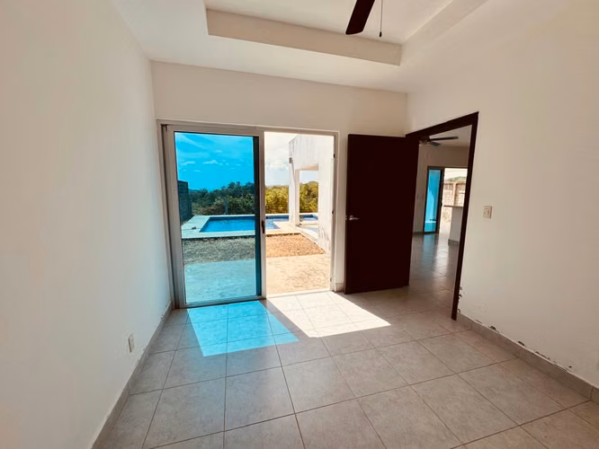 Casa con Vista al Mar en Colinas de Miramar - Imagen 17