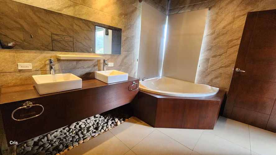 Alquiler de Casa en Las Colinas - Imagen 10