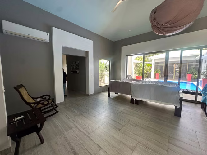 AG, SE VENDE CASA EN RESIDECIAL EN CARAZO
