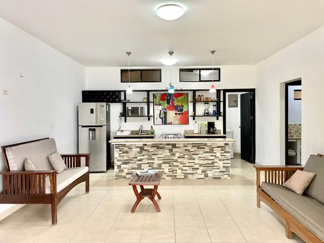 Coastal Living  Turnkey Home with Rooftop Oasis in Colinas de Miramar - Imagen 4