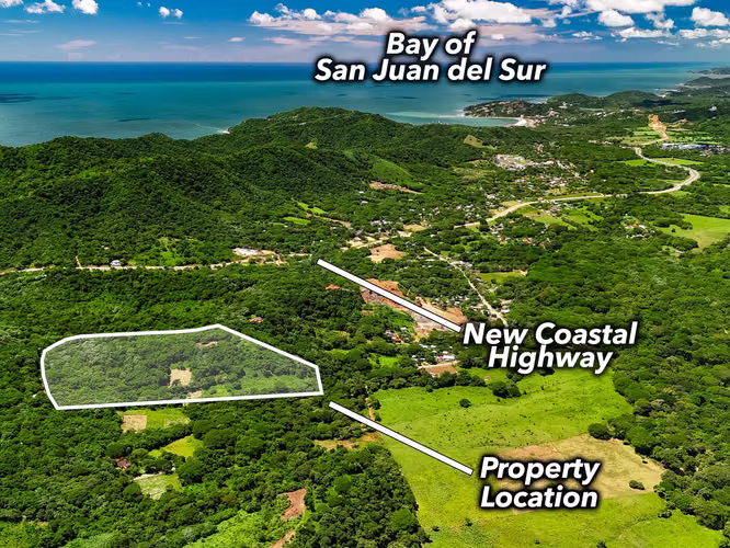 Property with Panoramic Mountain and Valley Views - Imagen 3