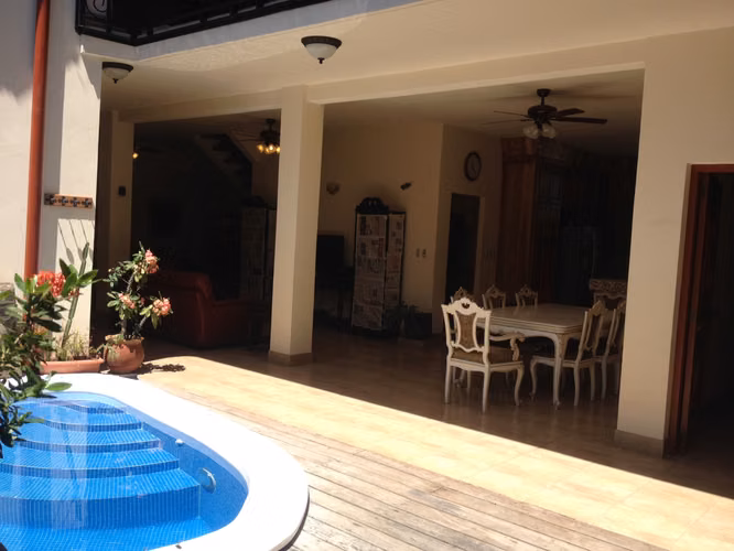 3 bedroom fully remodeled - Imagen 2