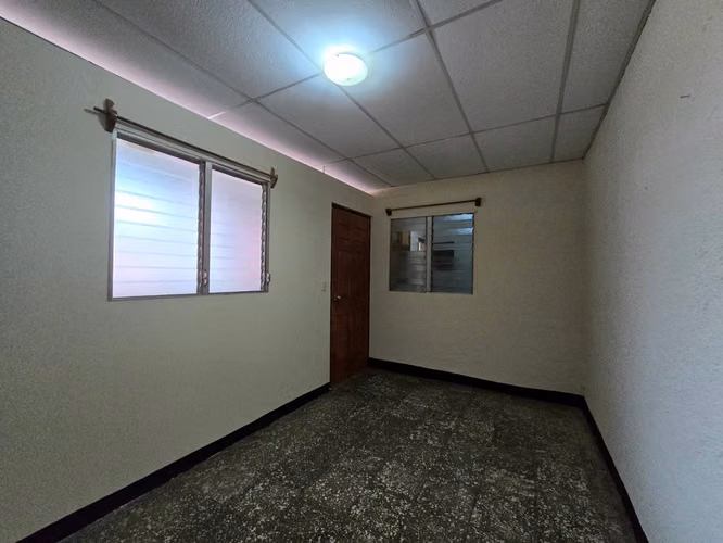 FP- Se vende casa en villa libertad - Imagen 3