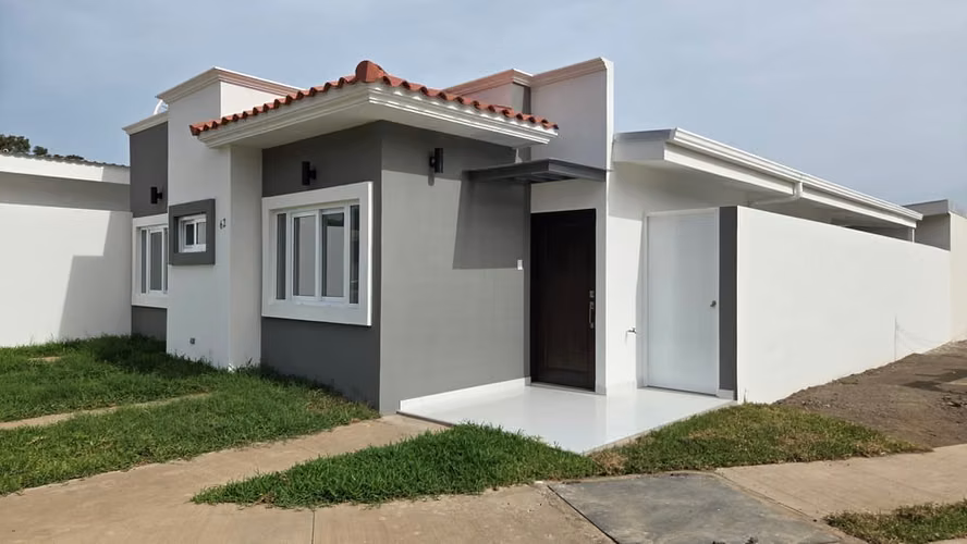 FP- Rento casa en condominio de las colinas - Imagen 9