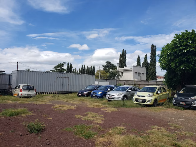 Se Renta amplio terreno comercial de 3000vara2 en las colinas - Imagen 11