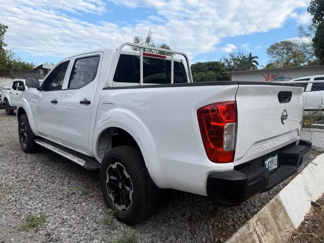 NISSAN NP300 FRONTIER AÑO 2025 - Imagen 2