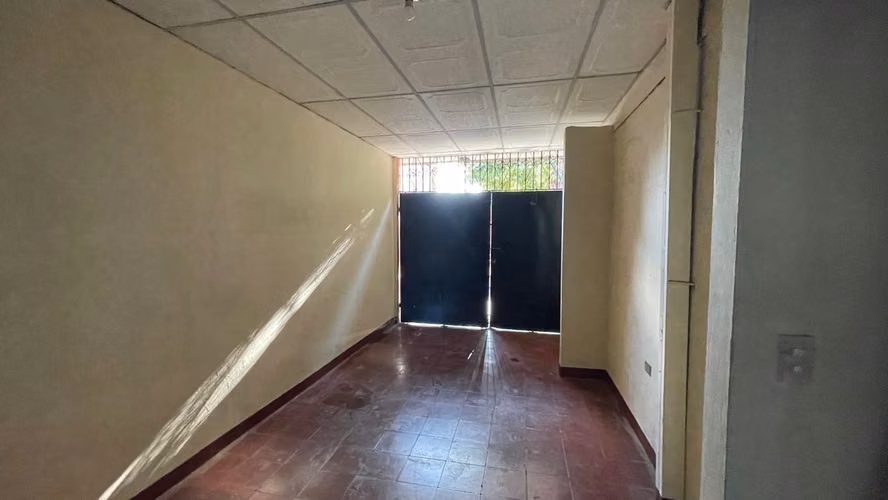 Oficina en Alquiler – Espacio Independiente con Baño - Imagen 2