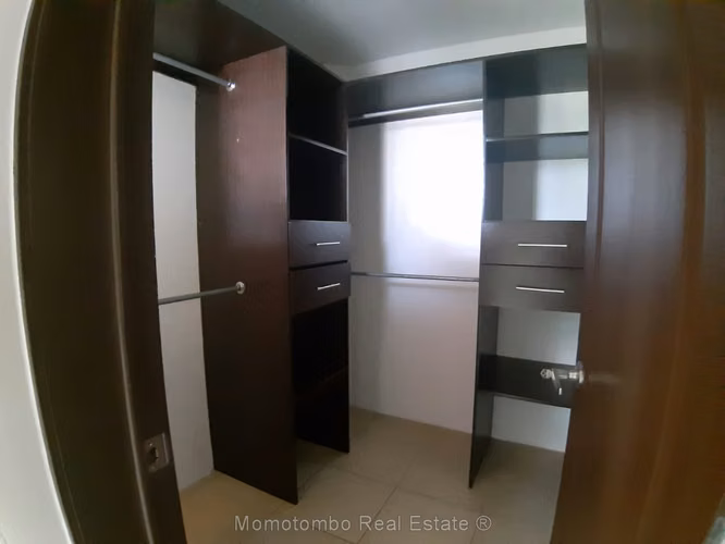 Alquiler de Casa en Las Colinas - Imagen 7