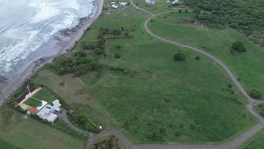 lote frente al mar en venta en Gran Pacifica
