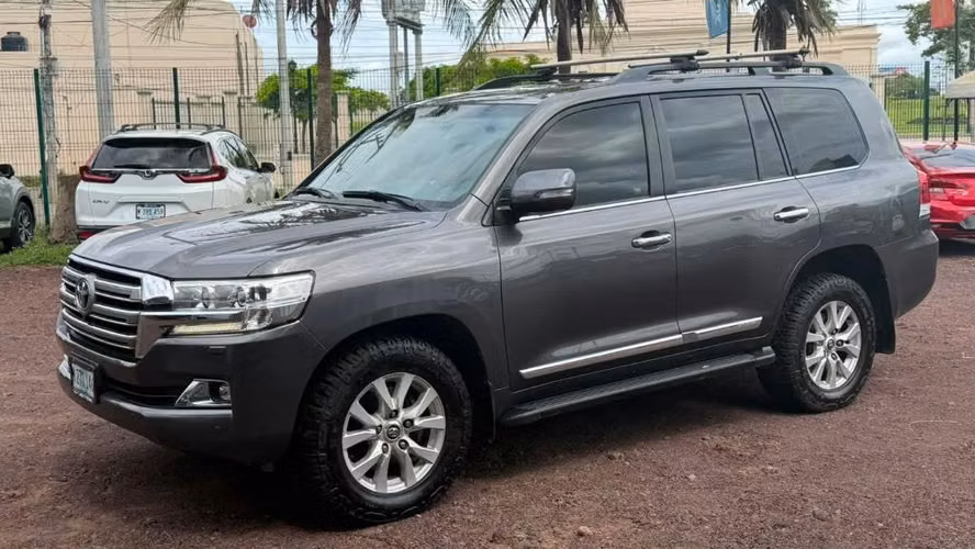 Land Cruiser Vx año 2017 - Imagen 2
