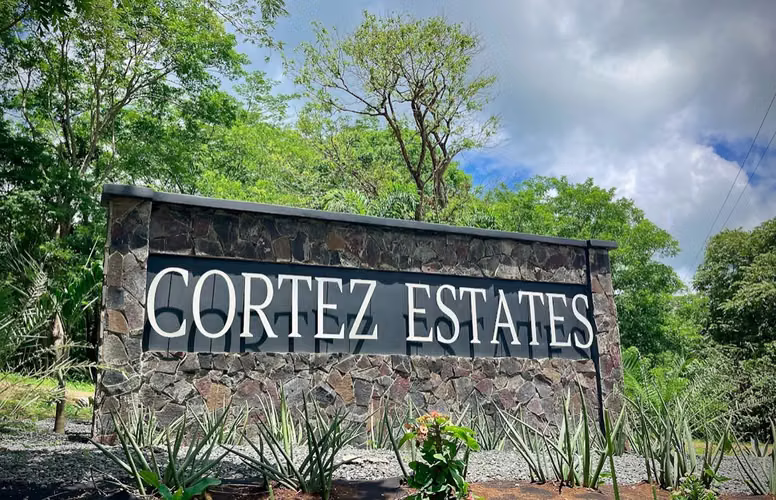 Prime Ocean View Lots for Residential Development - Imagen 2