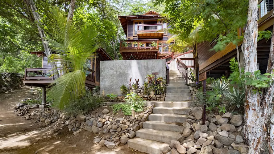 Villa Urraca   Redonda Bay