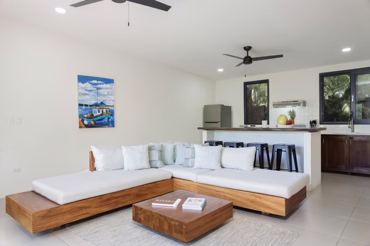 Forest House in Natural Setting in San Juan del Sur Nicaragua - Imagen 3