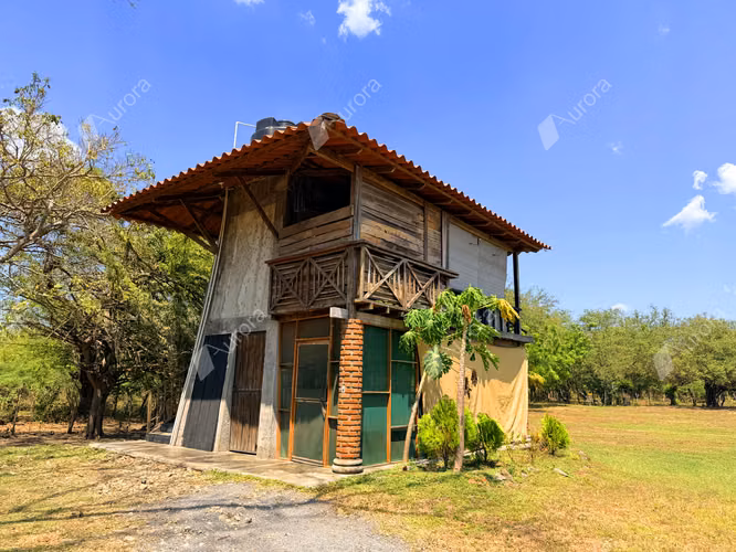 Coastal Farm with Strong Development Potential in Jiquilillo, 6 Manzanas Steps from the Beach - Imagen 4