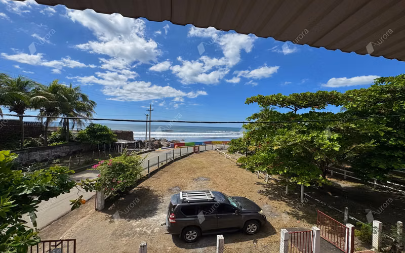 Oceanfront Comfort at La Plazoleta, Poneloya