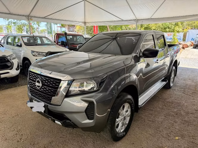 NISSAN NP300 FRONTIER SE AÑO 2025