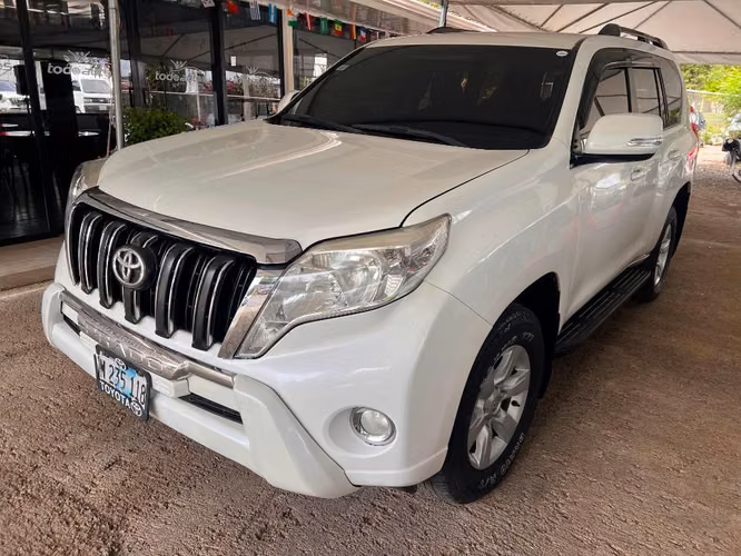 TOYOTA LAND CRUISER PRADO TXL AÑO 2015 - Imagen 2