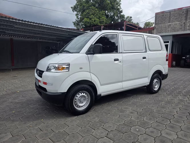 Suzuki APV año 2024