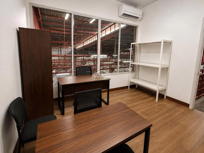 AM-Se Vende Propiedad Comercial con Bodega, Apta para Fábrica o Centro de Operaciones - Imagen 7