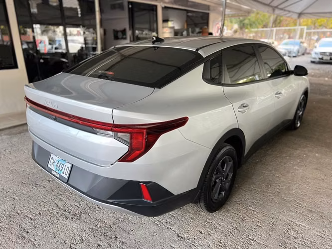 KIA K3 AÑO 2025