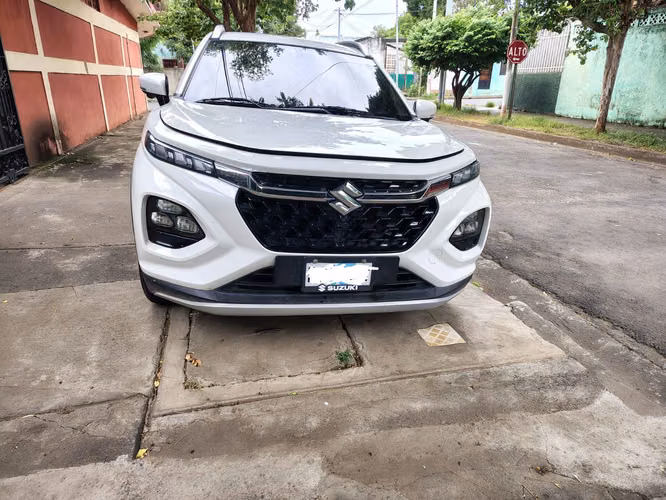 Suzuki Fronx 2024 HYBRIDO