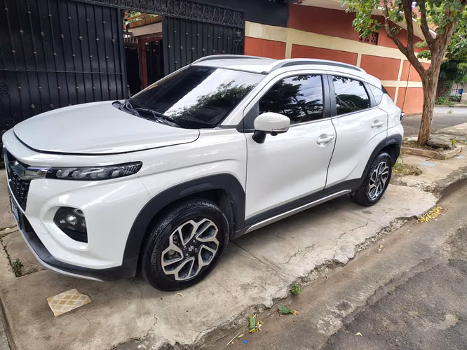 Suzuki Fronx 2024 HYBRIDO