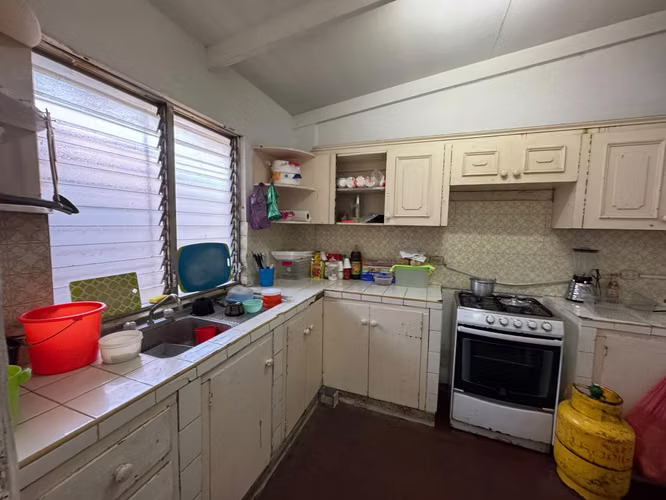 Los Robles Se vende propiedad comercial - Imagen 8