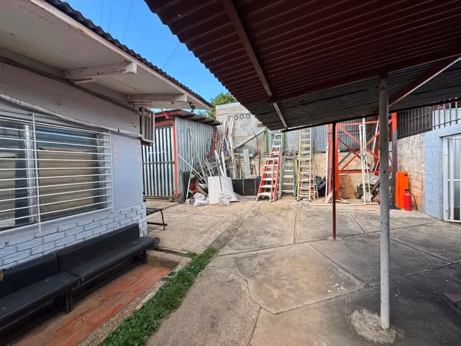 Los Robles Se vende propiedad comercial - Imagen 14
