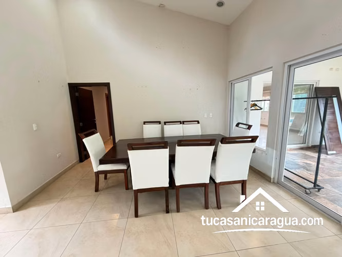 Se Renta Casa Con Piscina de 4 habitaciones + baños - Imagen 19