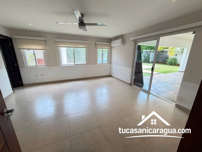 Se Renta Casa Con Piscina de 4 habitaciones + baños - Imagen 12