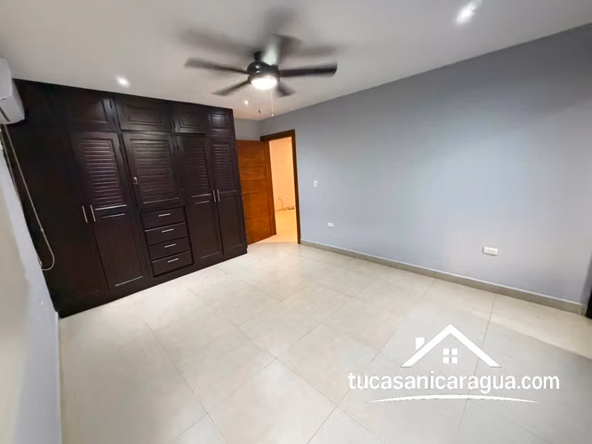Se Renta Casa Con Piscina de 4 habitaciones + baños - Imagen 7