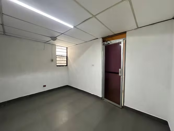 Vendo en Bello Horizonte, con potencial  comercial, CG - Imagen 3