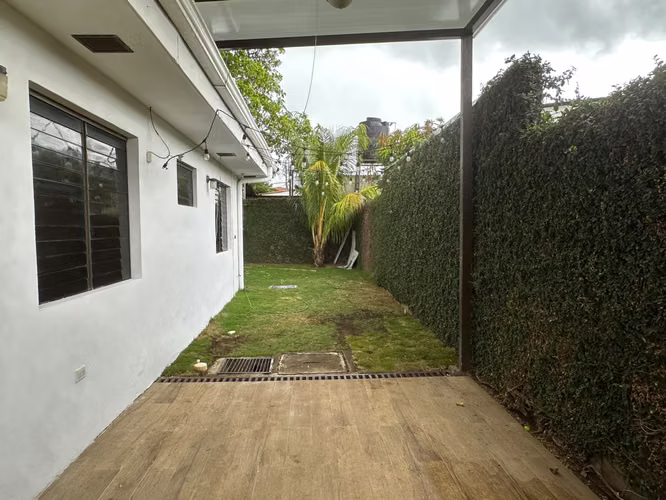 CASA EN VENTA – RESIDENCIAL VISTA DE ESQUIPULAS, MANAGUA - Imagen 2