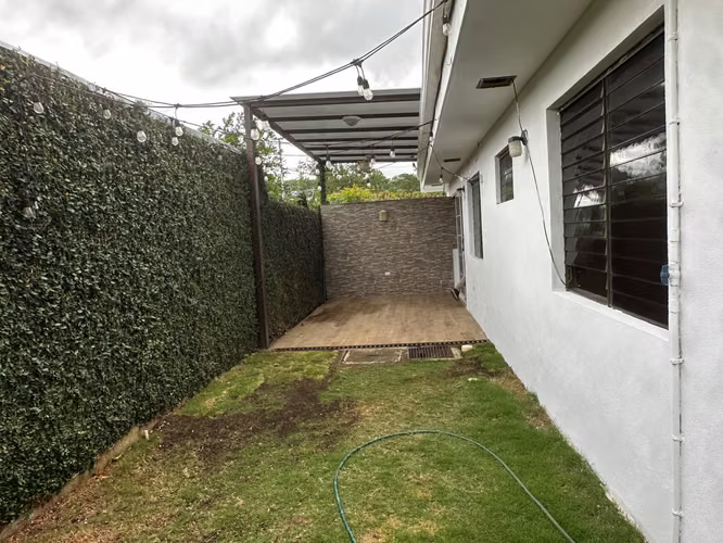 CASA EN VENTA – RESIDENCIAL VISTA DE ESQUIPULAS, MANAGUA - Imagen 7