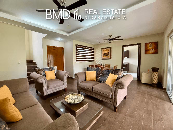 Renta ubicada en el exclusivo condominio La Estancia de Santo Domingo KG