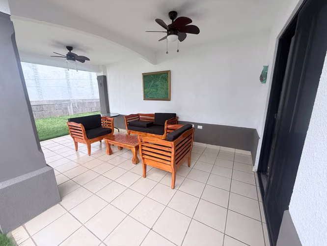 FH | En Renta Casa Amoblada | Condominio cerca de Galerías, Santo Domingo - Imagen 11