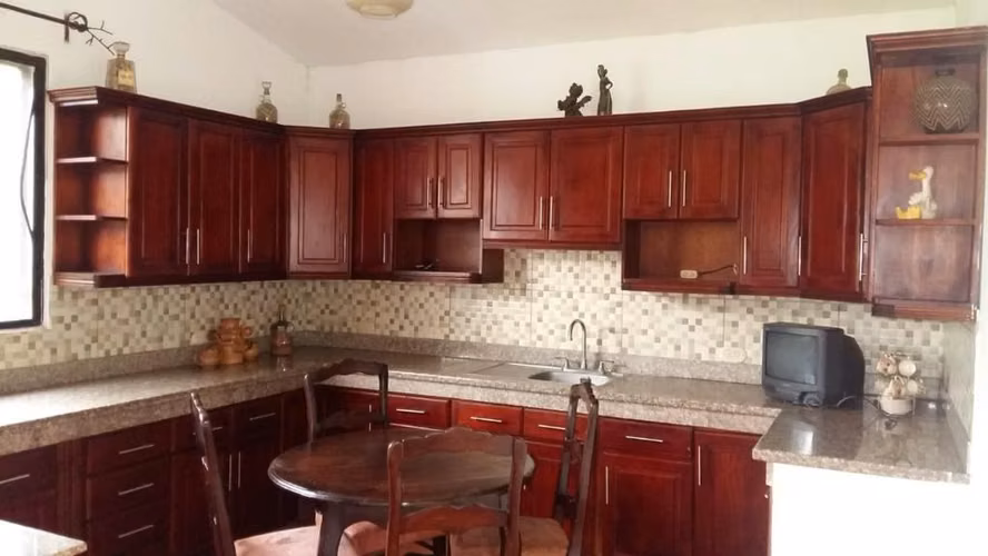¡Se vende! hermosa propiedad en Jinotepe - Imagen 4