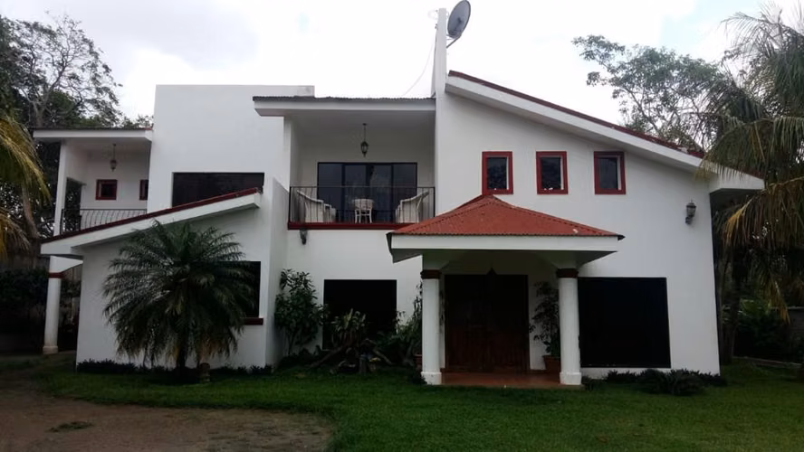 ¡Se vende! hermosa propiedad en Jinotepe - Imagen 11