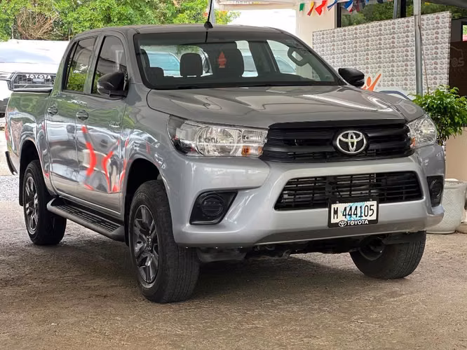 TOYOTA HILUX AÑO 2026