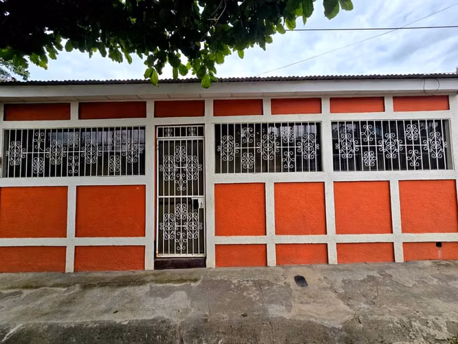 FP- Vendo casa en Villa Libertad