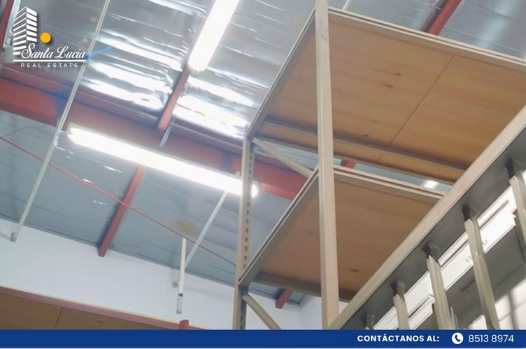 Edificio Comercial en Venta en Mercado Oriental - AC - Imagen 4