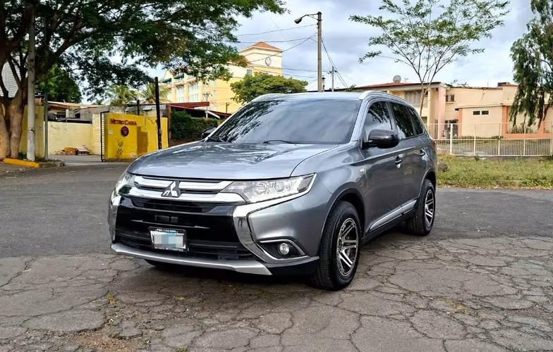 Mitsubishi outlander - Imagen 3